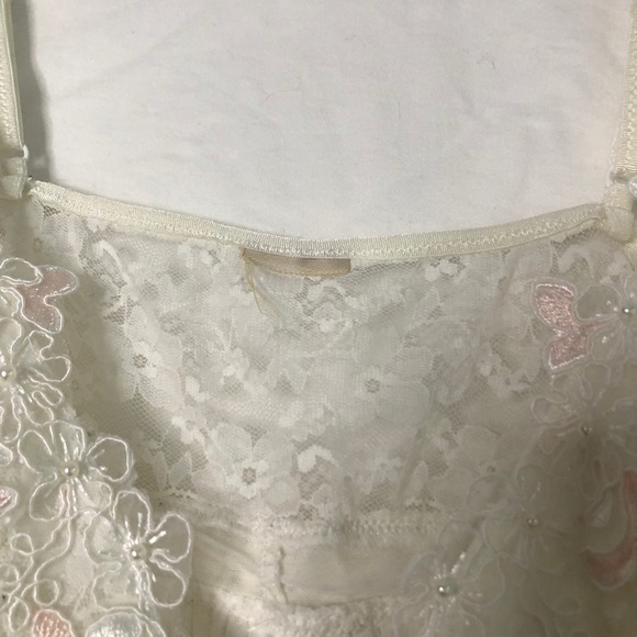 White and pink flower lingerie nightgown no tag - Picture 4 of 4